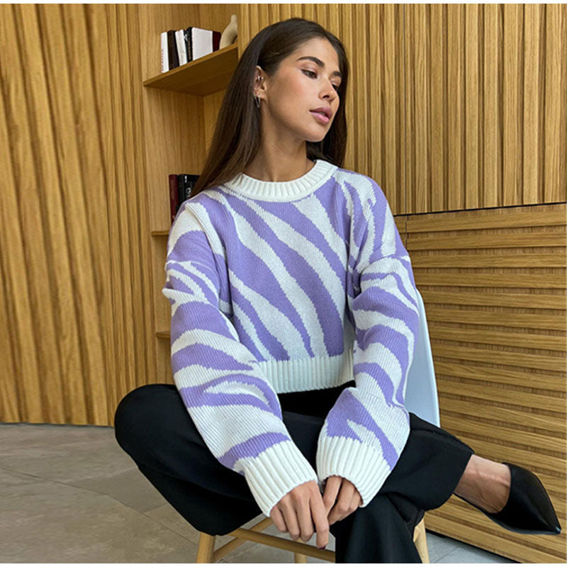 Gebreide Cropped Trui Met Zebra-Accenten – Opvallende Knit Voor Frisse Lentedagen & Cozy Herfstavonden