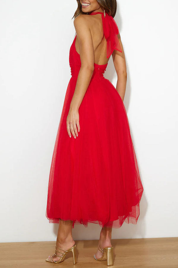 Elegante Halterjurk Van Tule – Perfect Voor Feestelijke Momenten