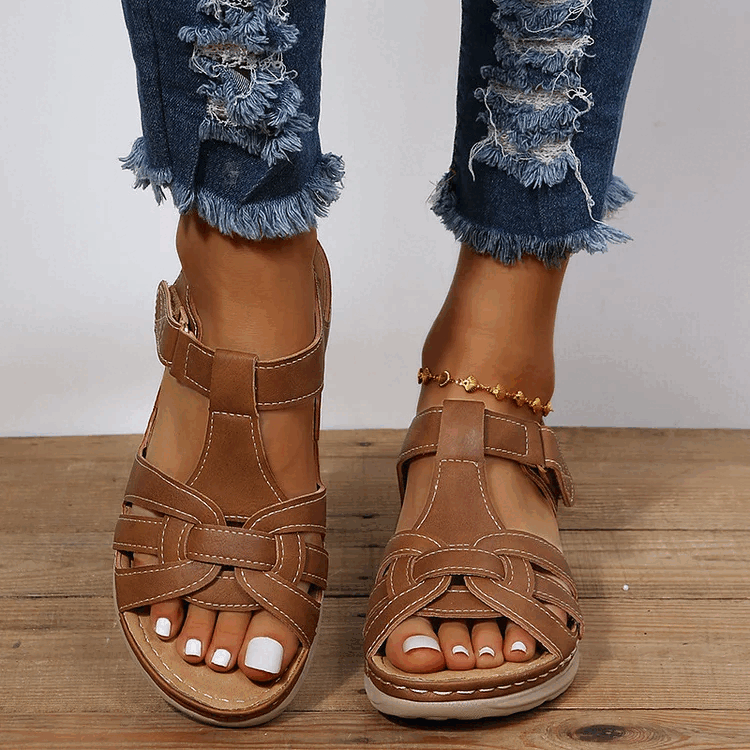 Dames Sandaal Met Gesloten Hiel – Ademend Loopcomfort & Klittenbandsluiting – Voorjaar & Zomer