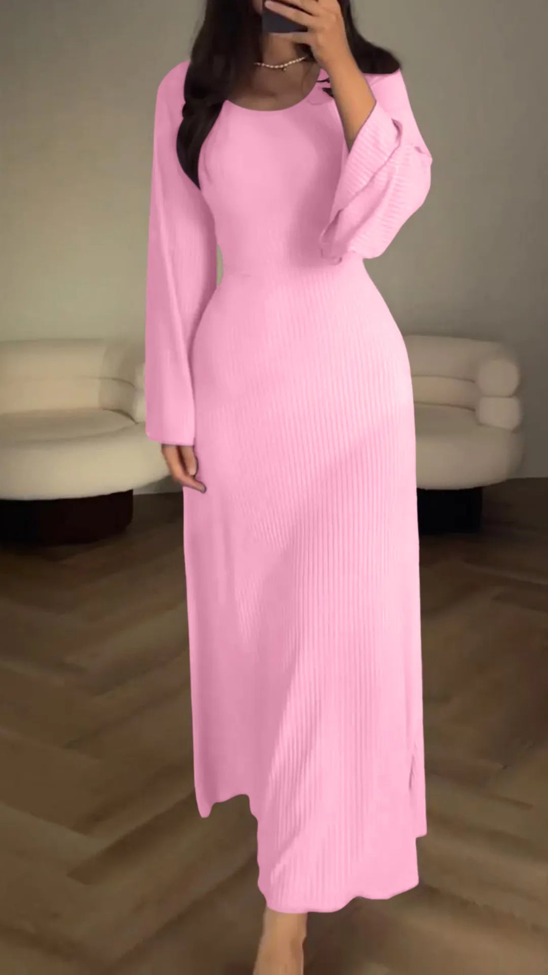 Gebreide Maxi Damesjurk Met Lange Mouwen – Elegante Ribstructuur In Aansluitende Fit