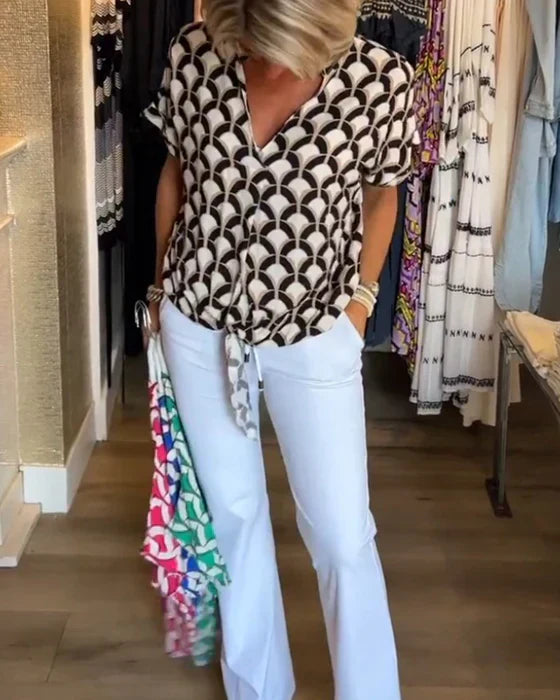 Top Met Geometrische Print – Casual Damesblouse Met V-Hals En Korte Mouwen