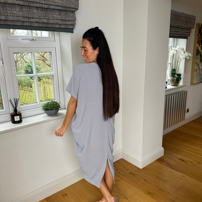 Dames Losvallende Midi-Jurk Met V-Hals En Korte Mouwen – Lente, Zomer En Casual Momenten