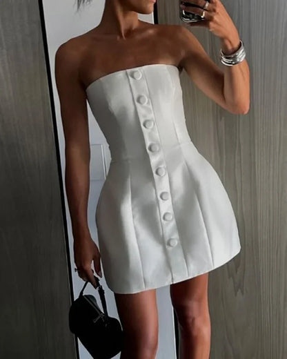 Strapless Mini-Jurk Met Knopen En Corsetlook – Strak, Chic En Onweerstaanbaar