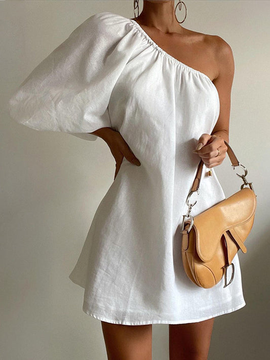 Elegante Katoenen Linnen Korte Jurk Voor Modebewuste Dames – Eén Mouw, Luftige Pasvorm & Ideaal Voor Zomerse Outfits.