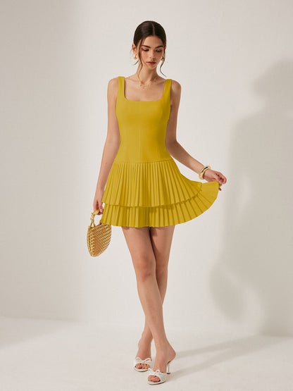 Elegante Plissé Jurk Voor Vrouwen – Vierkante Halslijn, Vloeiende Bewegingsstof & Perfect Voor Feestelijke Gelegenheden.