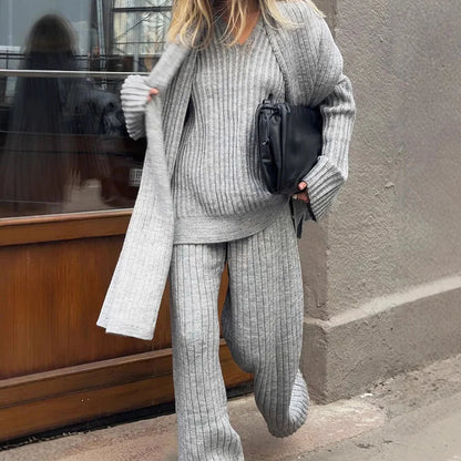 Gebreide Lounge Set Voor Dames – Zachte Ribstructuur, Flared Broek & Inclusief Sjaal – Herfst En Winter