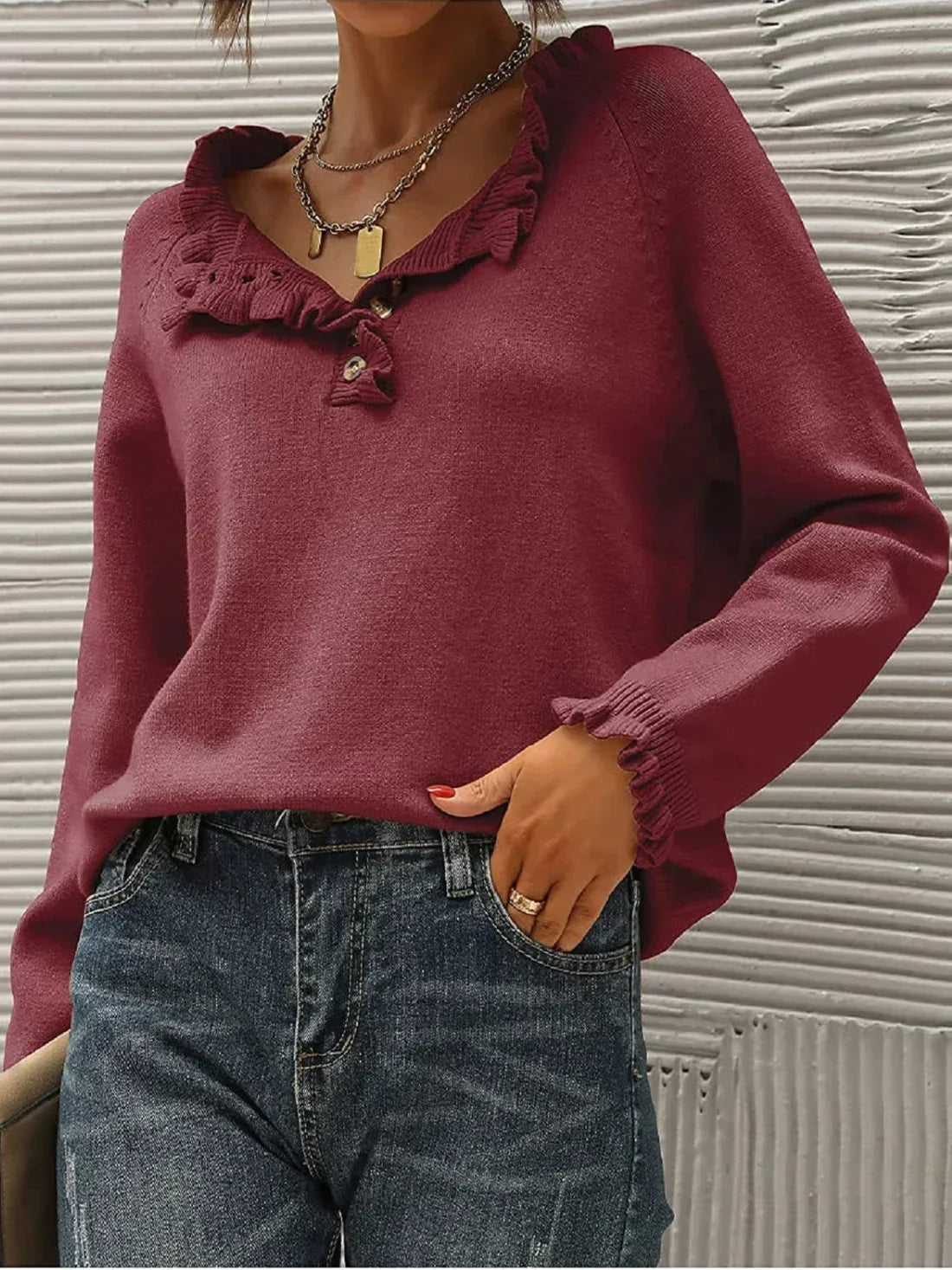 Gebreide Top Met Ruches En Knoopdetail – Vrouwelijke Knit Voor Lente, Herfst & Knusse Momenten Thuis