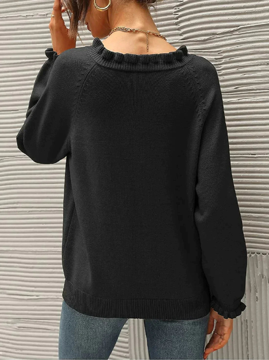 Gebreide Top Met Ruches En Knoopdetail – Vrouwelijke Knit Voor Lente, Herfst & Knusse Momenten Thuis