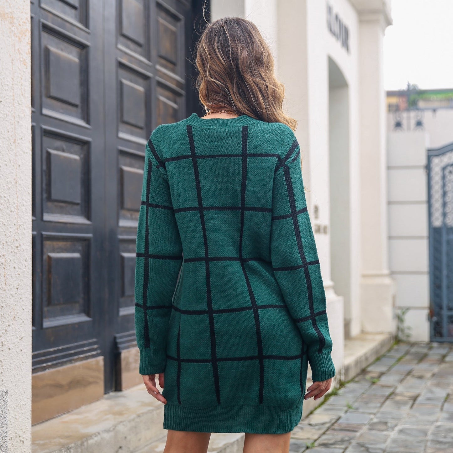Gebreide Ruitenjurk Met Rechte Pasvorm – Stijlvolle Knitwear Voor Herfst, Winter & Het Vroege Voorjaar