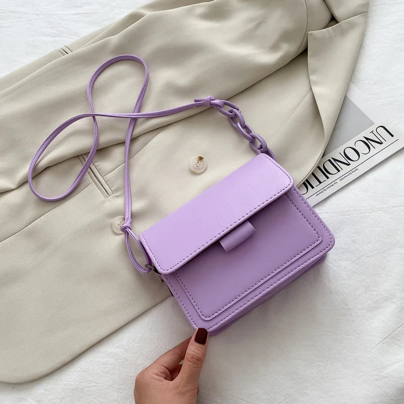 Mini Crossbody Tas Voor Dames – Minimalistische Handtas Met Kettingband Voor Dagelijks Gebruik & Avondlooks