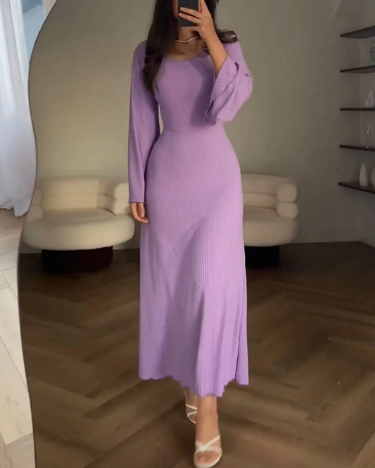 Gebreide Maxi Damesjurk Met Lange Mouwen – Elegante Ribstructuur In Aansluitende Fit