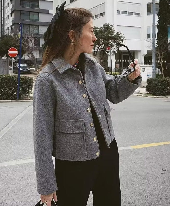 Cropped Jas Met Knoopsluiting – Stijlvolle Korte Damesjas Voor Herfst & Lente Met Utility-Zakken